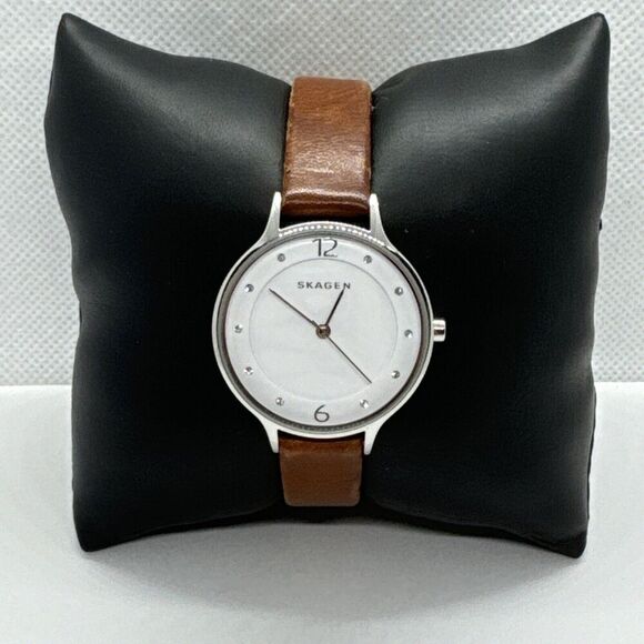 Skagen Anita SKW2399 Women's Brown Leather Analog Silver Dial Wrist Watch JNA538 - Picture 1 of 11